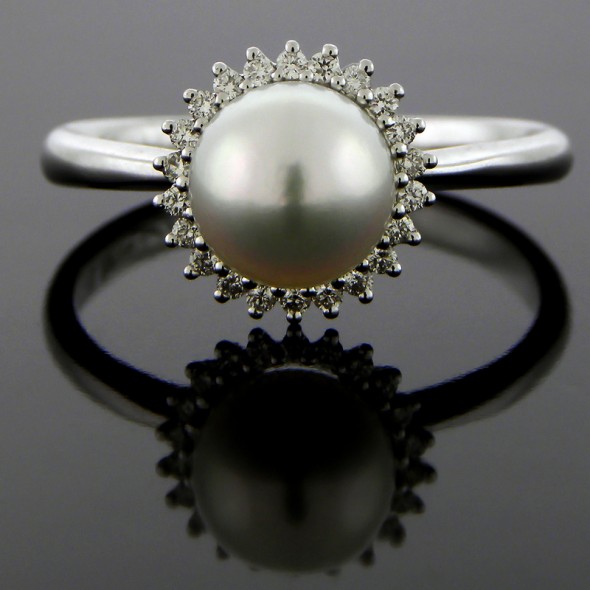 pearl-and-diamond-fashion-ring
