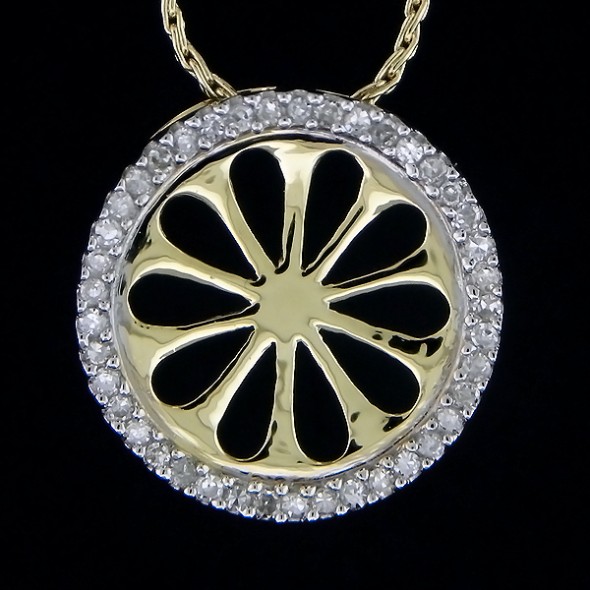 white-and-yellow-gold-diamond-pendant-4
